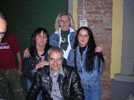 Loredana, Vanessa e Rita con Davide